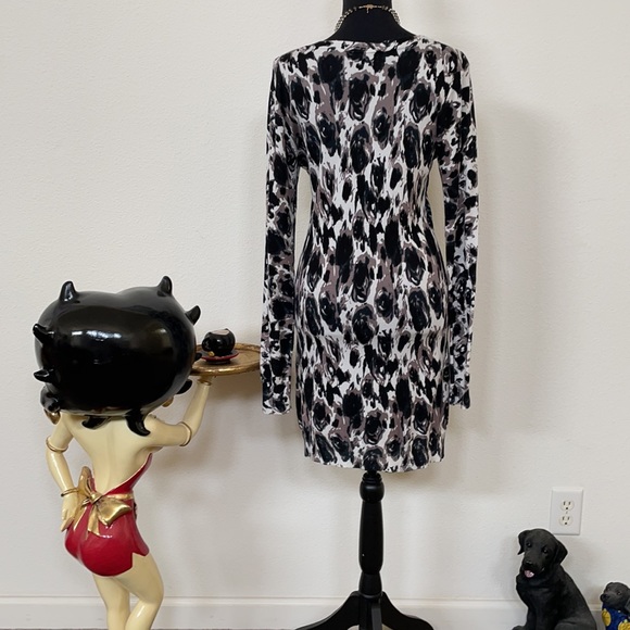 Paris Dreams Long Sleeved Mini Dress Size M - Picture 4 of 6